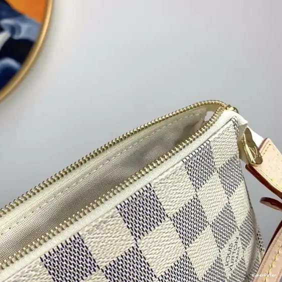 Vuitton POCHETTE ACCESSOIRES Louis 0522